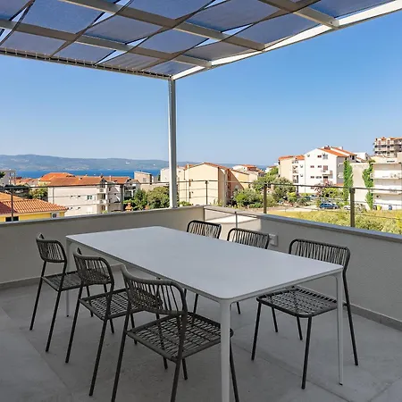 Apartman Holiday Almissum Omiš