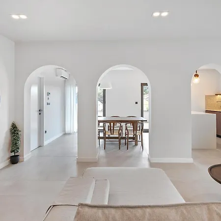Holiday Almissum Apartman