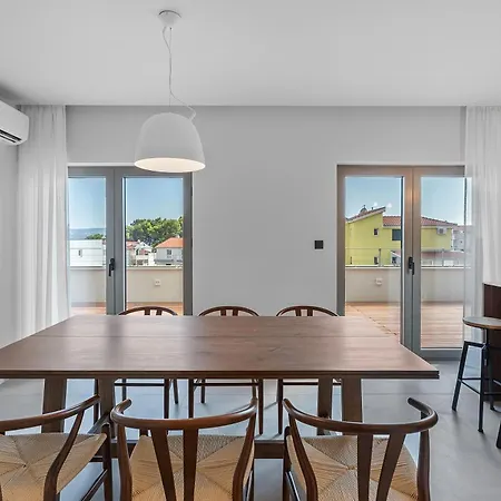 Apartman Holiday Almissum *