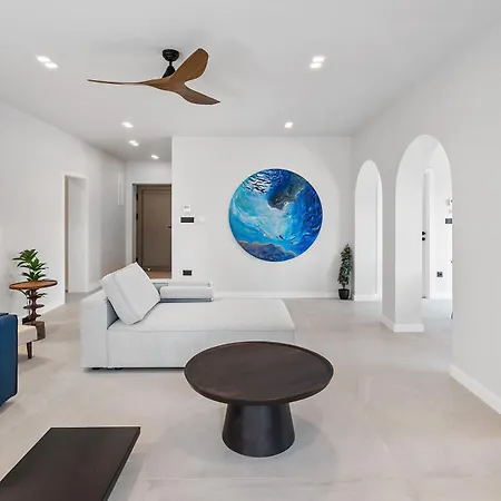 Apartman Holiday Almissum *