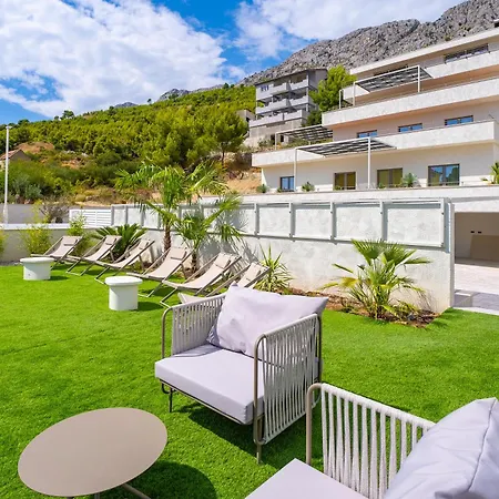 Apartman Holiday Almissum