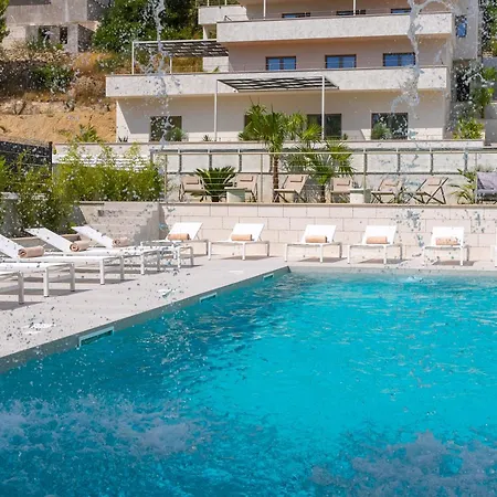 Apartman Holiday Almissum *