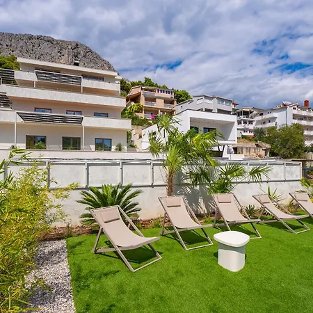Apartman Holiday Almissum Omiš