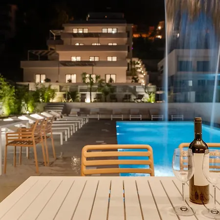 Holiday Almissum Apartman